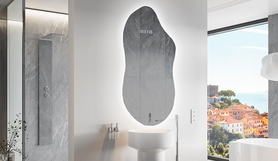 Uregelmæssigt spejl med blødt ambient-belysning til et elegant interiør | ARTFORMA