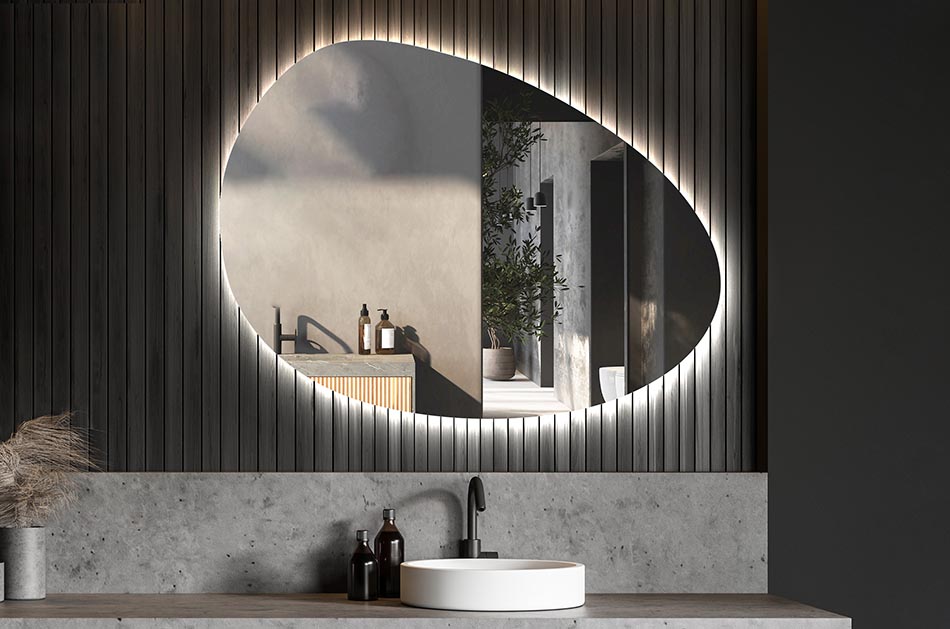 Uregelmæssigt spejl med blødt ambient-belysning til et elegant interiør | ARTFORMA