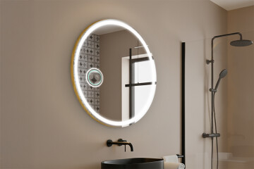 Spejle i en dekorativ ramme