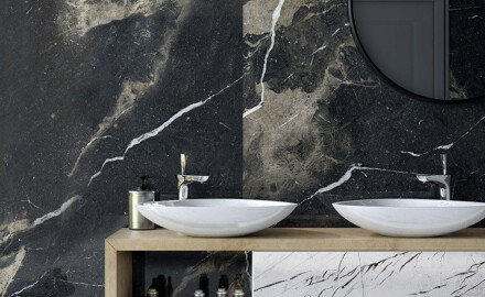 Storformat porcelænsflise, 120 x 270 cm, sort mat med gyldne årer, rektificeret, A4H196 Pierre Black