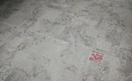 Gres til gulvet 60x60 Carpet Grigio, mat, rektificeret A4H34 Patchwork