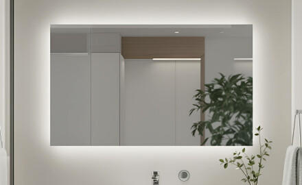 Oplyst badeværelsesspejl 60x80/80x60 cm med neutral lysfarve 4500K